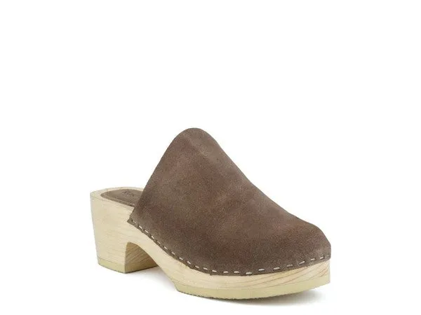 EM TAUPE SUEDE CLOGS