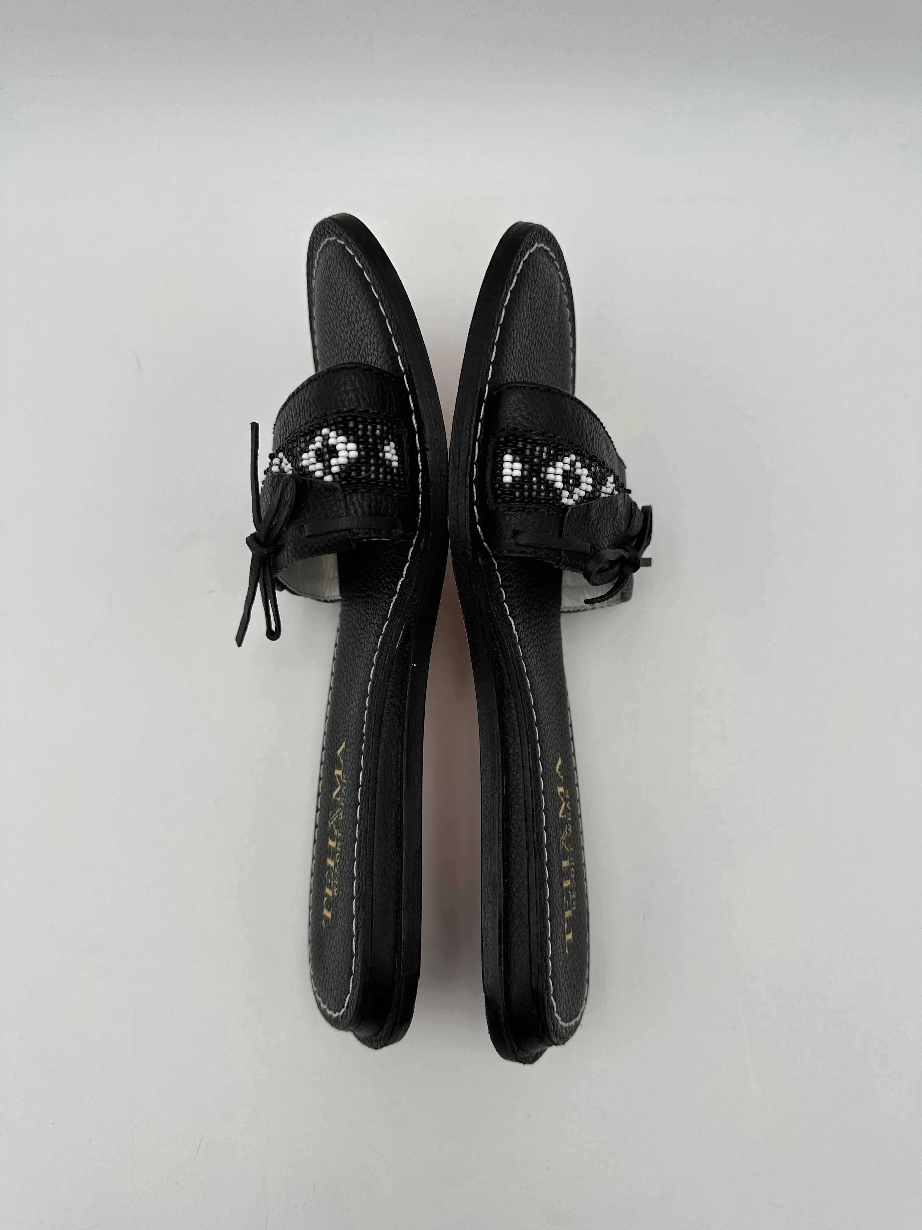 Tehama Resort Wear Size 7 M Black Leather Slip-On Flat Sandals