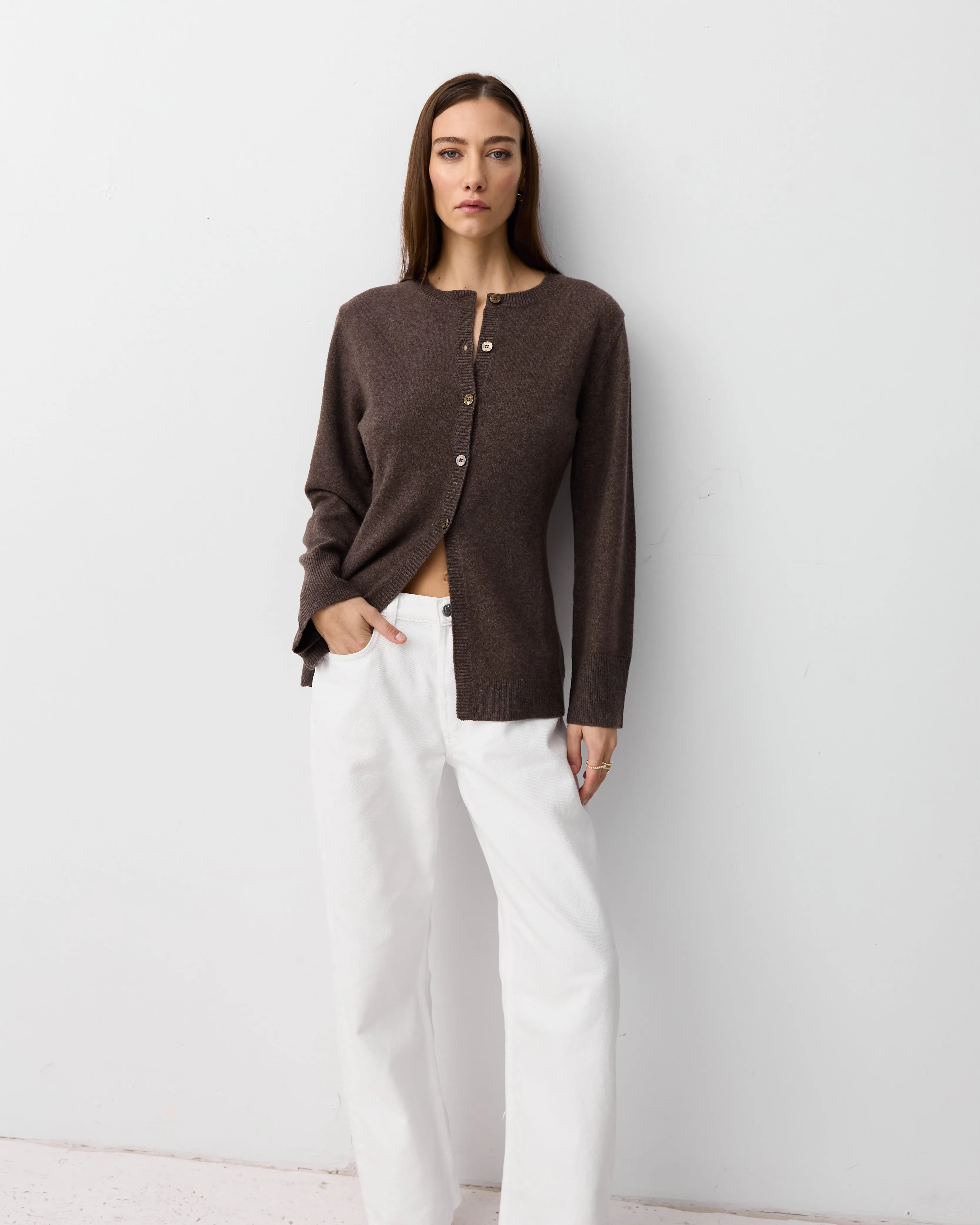 THE TAILORED CARDIGAN - CHESTNUT BROWN