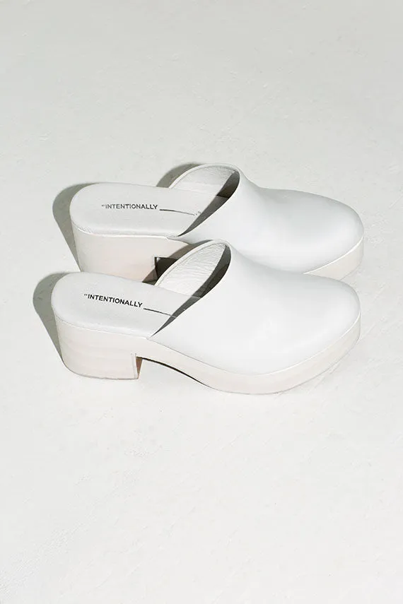 White 12 Dozen Clog